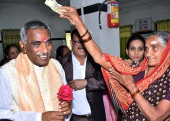 डॉ. उल्हास पाटील वैद्यकिय रूग्णालयामार्फत ६४ रूग्णांना मिळाली कमलदृष्टी