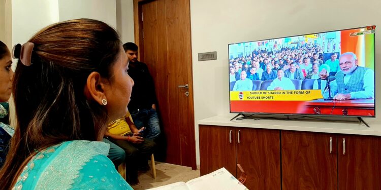 मन की बात द्वारे सामान्य जनतेत जागृती करणारे समर्पित पंतप्रधान मा.नरेंद्रजी मोदी