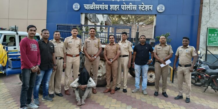 ‘पैशावाली ताई’ विद्या भाटिया यांची “केसरीराज”ला सस्नेह भेट