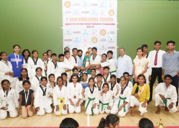 पहिल्या शालेय जैन चॅलेंज चषक तायक्वांडो स्पर्धेत खेळाडूंकडून पदकांची कमाई
