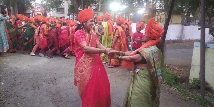 भाविकांच्या जल्लोषात जळगावात ग्राम फेरी मिरवणूक उत्साहात
