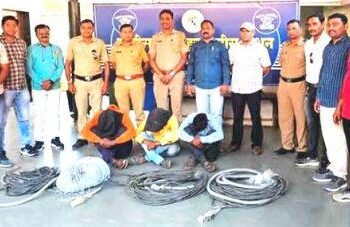 बंद गोदामातून साहित्य चोरणाऱ्या संशयितांना अटक