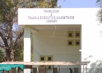 अवैध वाळू वाहतूक करणाऱ्या वाहनांचा पुढील महिन्यात लिलाव