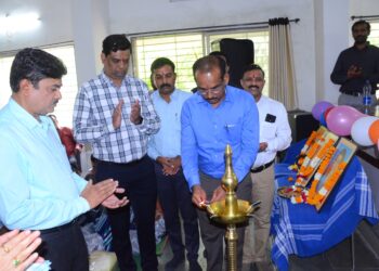 गटप्रवर्तक, आशा स्वयंसेविका ग्रामीण आरोग्य यंत्रणेचा कणा : डॉ. सचिन भायेकर