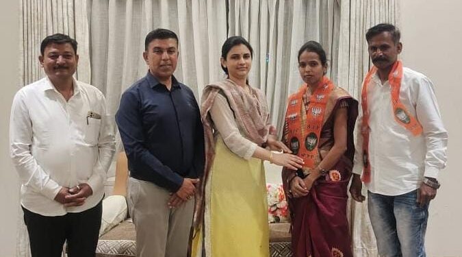 पाचोरा येथे शिवसेना (शिंदे गट) व राष्ट्रवादीला गळती सुरूच