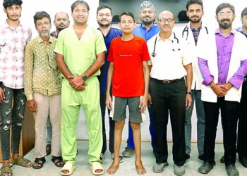 डॉ. उल्हास पाटील रूग्णालयात टोटल हिप रिप्लेसमेंटची शस्त्रक्रिया यशस्वी खरगोनच्या तरूणावर अस्थिरोग तज्ञांकडून यशस्वी उपचार