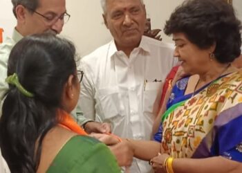 शिवसेना ठाकरे गटाचा भाजपा, शिंदे गटासह विविध पक्षांना धक्का