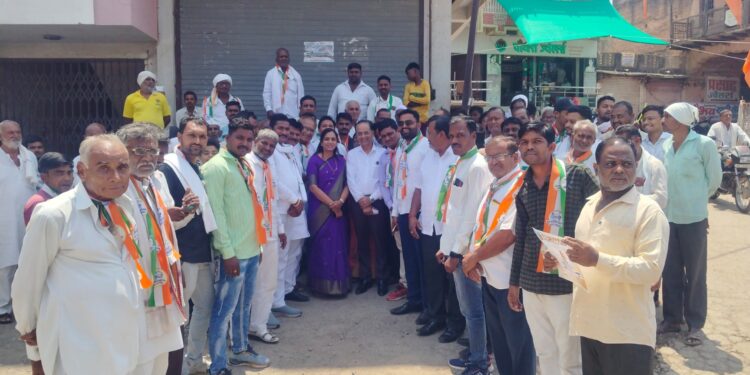 मोदींचे सरकार फक्त आश्वासनांचे, महाविकास आघाडीचे श्रीराम पाटील यांना निवडून संधी द्यावी