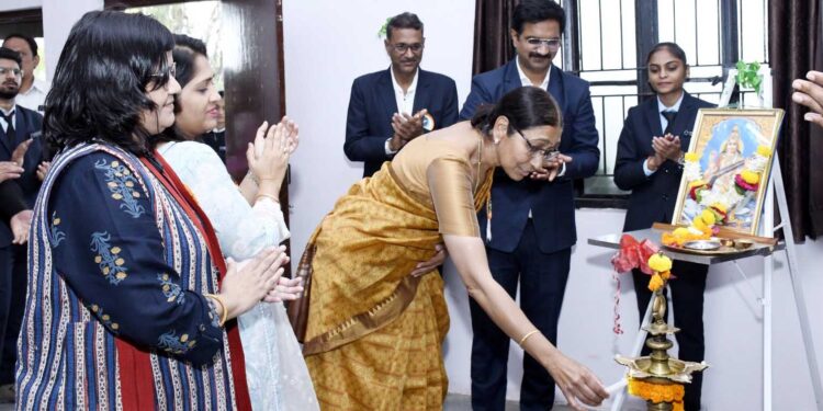 गोदावरी अभियांत्रिकी महाविद्यालयात आईईईई  टेक्नोवेशन २०२४