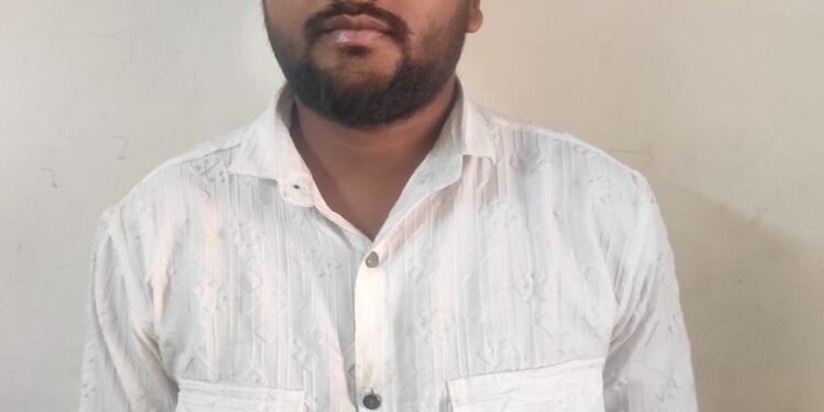 बकऱ्या चोर पती-पत्नीला अटक, रिक्षासह मुद्देमाल जप्त