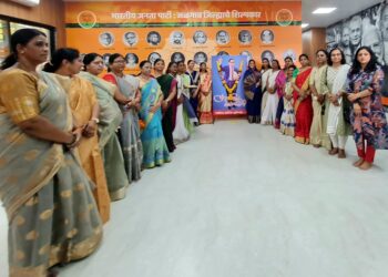 उध्दारली कोटी कुळे, भीमा तुझ्याजन्मामुळे…!