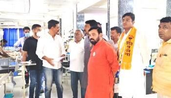 जळगावातील आगीत जखमींना मदतीसाठी महाविकास आघाडीचा  हात 