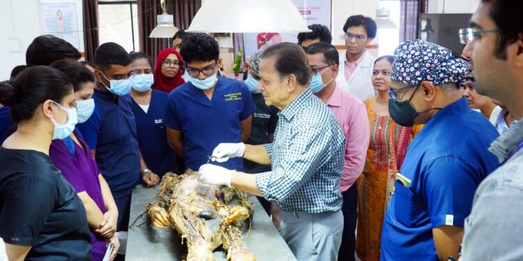 डॉ. उल्हास पाटील वैद्यकीय महाविद्यालयात कॅडव्हरीक सर्जरी वर्कशॉप