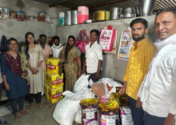 पितृछत्र हरवलेल्या दुर्गाच्या लग्नात आ. मंगेश चव्हाण यांच्या शिवनेरी फाउंडेशनची मदत !