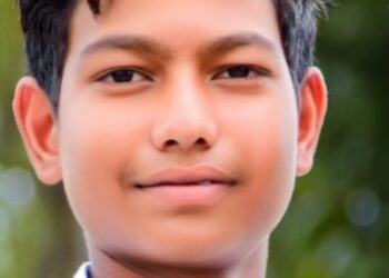 धक्कादायक, दहावीच्या मुलाची गळफास घेऊन आत्महत्या !