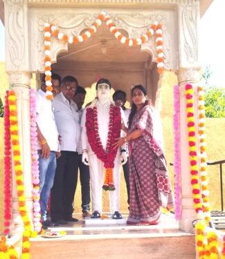 निखिल खडसे यांच्या पुण्यतिथीनिमित्त मुक्ताईनगरात अभिवादन