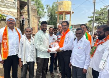 भाजप उमेदवार स्मिता वाघ यांच्यासाठी शिंदे गटाचे अमोल पाटील यांचा प्रचार सुरु