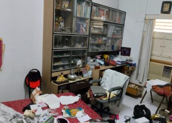 नोकराने मालकासह रक्षकांना बेशुद्ध करीत टाकला साथीदारांच्या मदतीने सशस्त्र दरोडा !