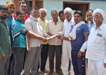 चोरट्यांच्या उपद्रवाने शेतकरी हैराण, शेतातील ठिबक नळ्या नेल्या चोरून !