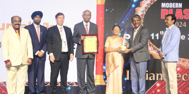 आंतरराष्ट्रीय संस्थेद्वारा शकुंतला जैन यांना ‘लाईफ टाईम अचिव्हमेंट’ पुरस्काराने गौरव