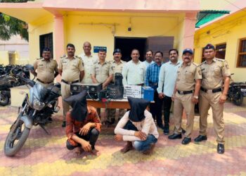 डी.जे. साहित्य चोरणाऱ्या दोघांना मुद्देमालासह अटक