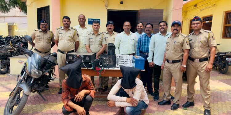 डी.जे. साहित्य चोरणाऱ्या दोघांना मुद्देमालासह अटक