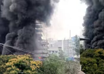 डोंबिवलीतील केमिकल कंपनीला भीषण आग ; सर्वत्र धुराचे लोट