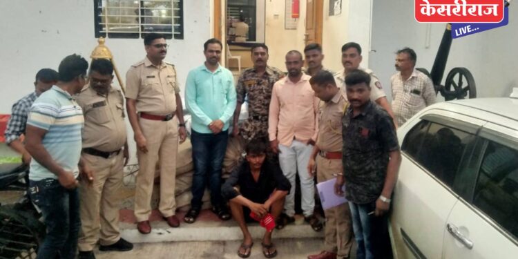 जामनेरात ४ लाखांचा अवैध गुटखा पकडला