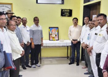 शासकीय वैद्यकीय महाविद्यालयात छत्रपती शाहू महाराजांना वंदन