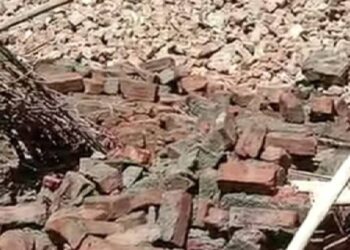 पावसामुळे भिंत कोसळून एक इसम जखमी