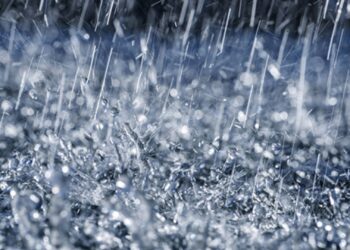 मुसळधार पावसामुळे कॉम्प्लेक्समध्ये शिरले पाणी : लाखो रुपयांचे नुकसान