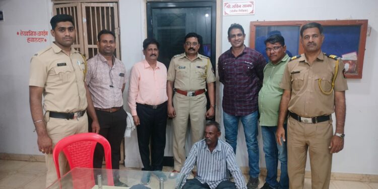 जन्मठेपेच्या कैद्याला राहत्या घरातून अटक : पहूर पोलिसांची कामगिरी