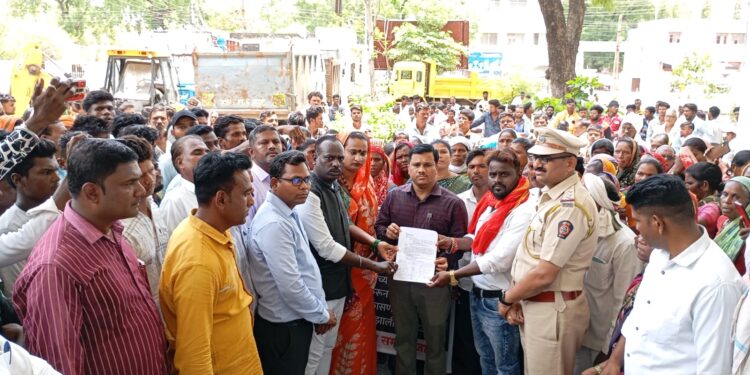 आदिवासी बांधवाकडून जामनेर येथे निषेध-आक्रोश मोर्चा