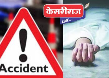 शाळेच्या प्रवेशासाठी जाणाऱ्या पित्यावर दुर्दैवी वेळ : एका मुलाचा मृत्यू, दुसरा जखमी