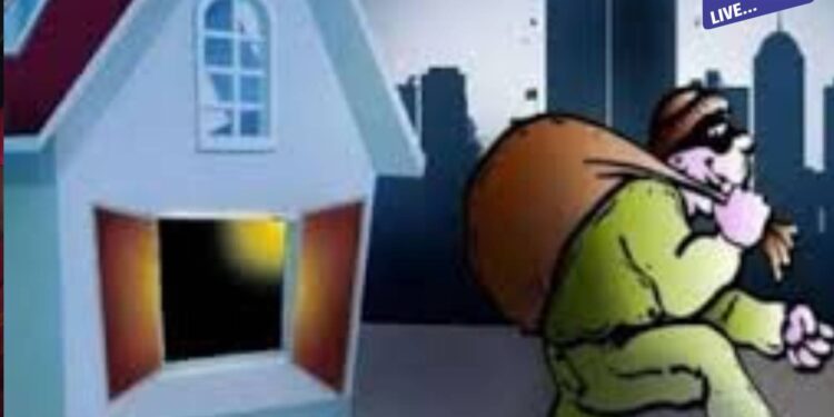 डॉक्टरांकडे घरफोडी, ६२ हजारांचा ऐवज लांबविला