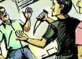आसोदा गावात शस्त्राचा धाक दाखवून ३ हजार रुपये लुटले !