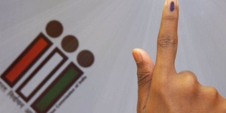 मतदानासाठी शिक्षक मतदारांना विशेष रजा