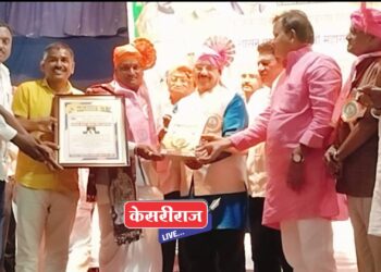 सुर्यभान महाराज शेळगावकरांना महाराष्ट्र भुषण पुरस्कार प्रदान