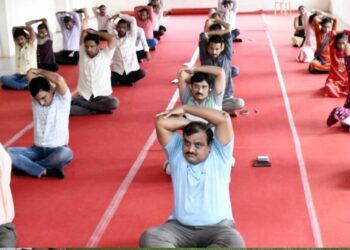 गोदावरी अभियांत्रिकी महाविद्यालय योगा दिन साजरा