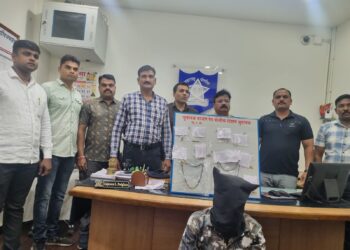 घरफोडीतील २ लाख ६९ हजारांचा ऐवज लांबवणाऱ्या चोरट्यास अटक