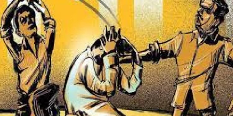 दुचाकीचा कट लागल्याच्या कारणावरून तरुणाचे डोके फोडले !