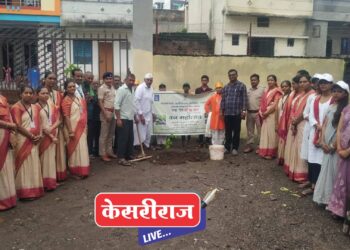 शिरसोली-बारी समाज माध्यमिक विद्यालयात आषाढी एकादशीनिमित्त वृक्ष दिंडी