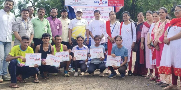 आंतरराष्ट्रीय युवा दिननिमित्ताने प्रशासनातर्फे मॅरेथॉन स्पर्धा उत्साहात