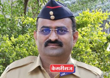 पोलिसांची तत्परता : फाशीवर लटकण्याच्या आत तरुणाला वाचविले !