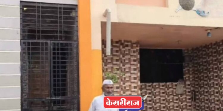 बंद घराचे कुलूप तोडून जबरी चोरी : लाखोंचा मुद्देमाल लंपास