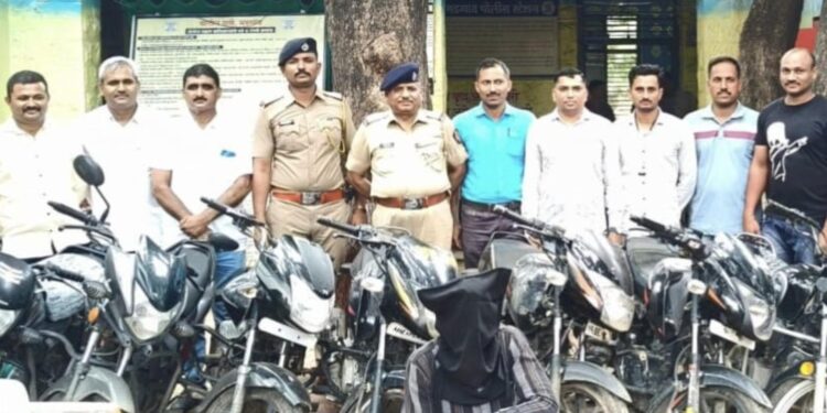 गिरड गावातील दुचाकी चोरीप्रकरणी गावातीलच तरुणाला अटक : परराज्यातून चोरलेल्या आठ दुचाकी हस्तगत