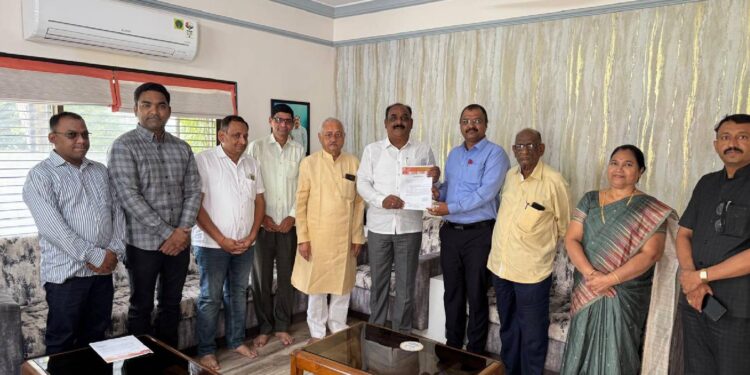 पाचोऱ्यातील गो.से. हायस्कूलच्या मुख्याध्यापकपदी एन. आर. ठाकरे