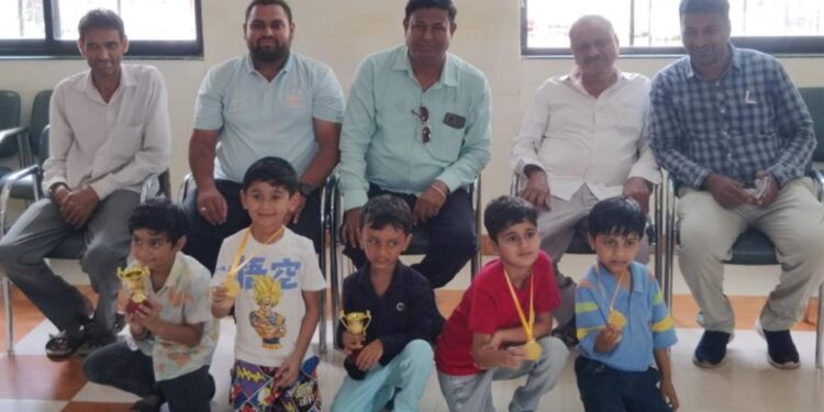 निवड चाचणी बुद्धिबळ स्पर्धेत  मृगांक पाटील प्रथम