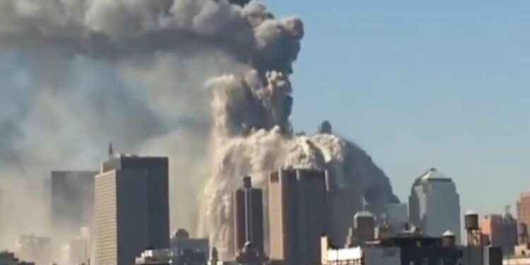 अमेरिकेवरच्या 9/11 दहशतवादी हल्ल्याचा न पाहिलेला व्हिडिओ व्हायरल
