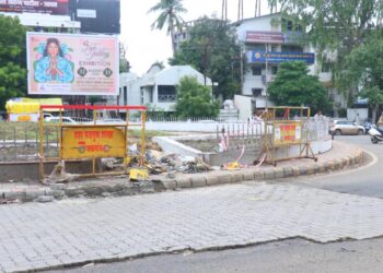 अमळनेर डीवायएसपी पथकाच्या सतर्कतेने ३७ मोबाईल सापडले